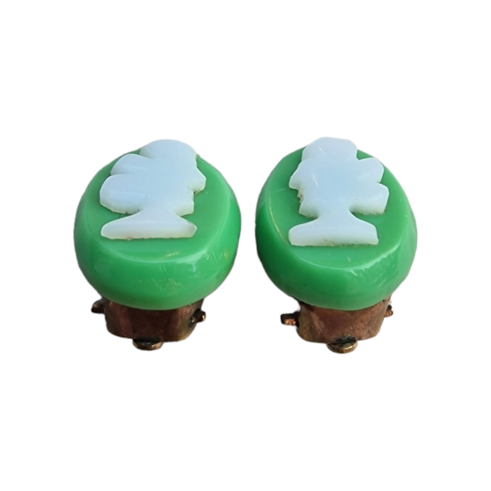 Vintage Cameo Earrings Gold Clip On Green & White Resin Renaissance Head Female - Picture 6 of 6